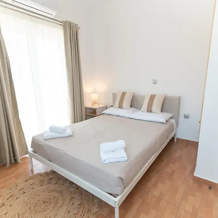 Apartment Nero Blu Beachfront, Sunrise & Sea Views